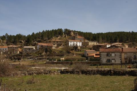 de lejos