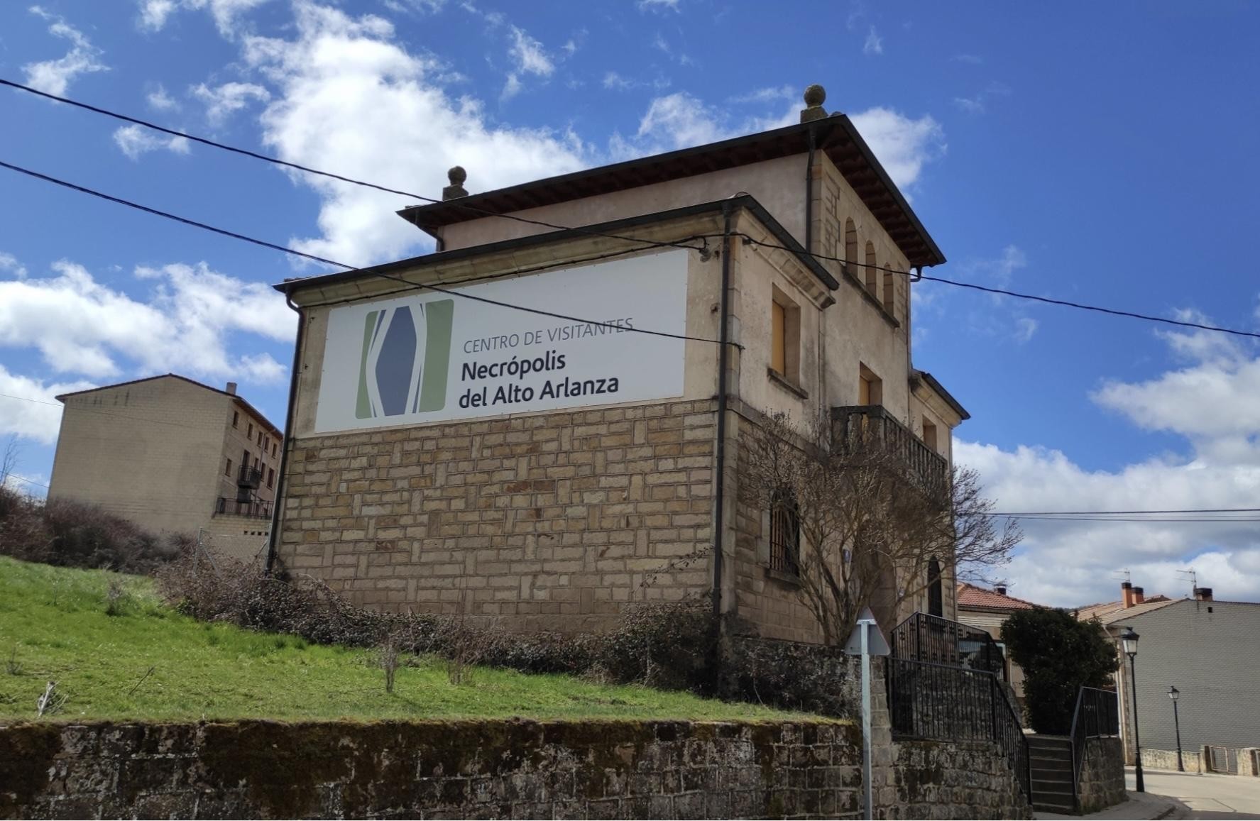 Lavadero Fuentevilla y Museo Necrópolis